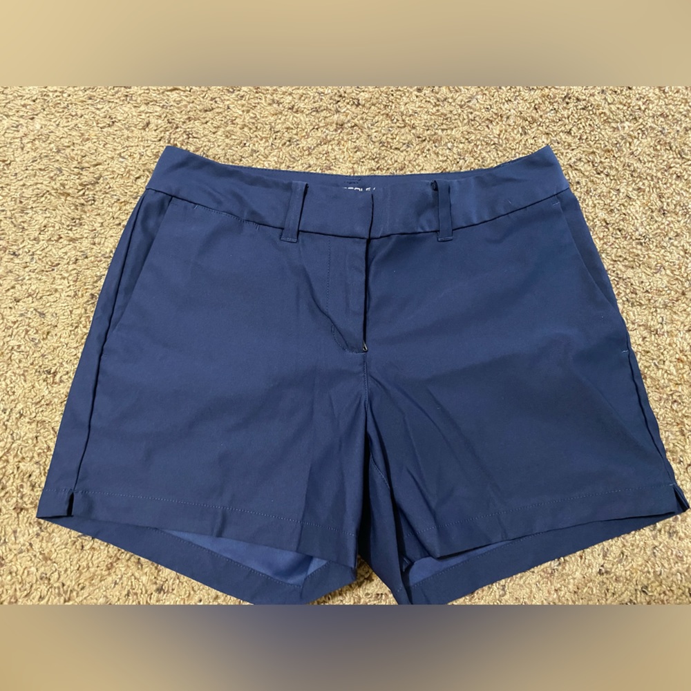 Nike Dri-Fit Women’s Golf Shorts, Navy Blue, Size 2